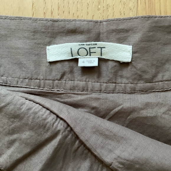Ann Taylor Loft Tan Pleated Skirt, Size 4 - Picture 4 of 8